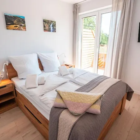 Apartament Swierkowy 12 Dolina Szczescia דירה