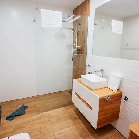 דירה Apartament Swierkowy 12 Dolina Szczescia